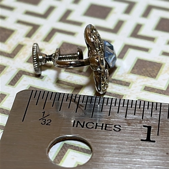 Vintage Albion Screwback Earrings Rare & Collectable - Picture 6 of 6